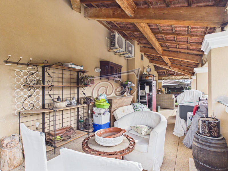 Appartement - 111 m² - 4 pièces