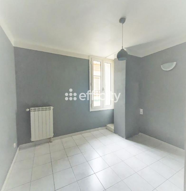 Appartement - 100 m² - 4 pièces