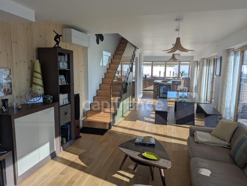 Appartement - 150 m² - 6 pièces