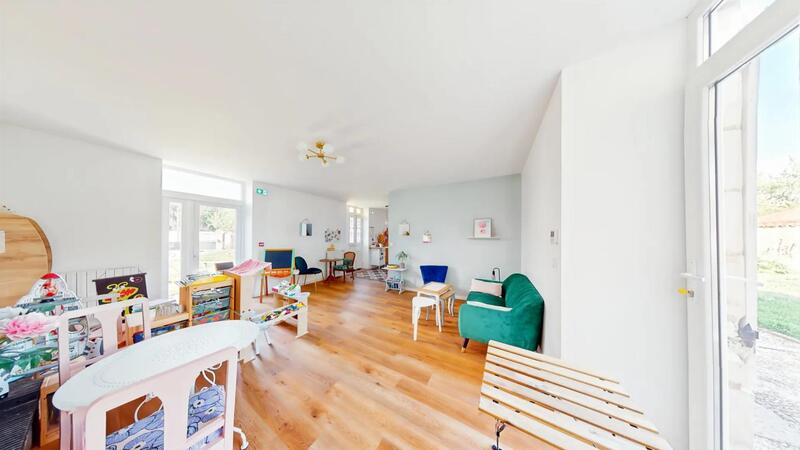 Maison - 216 m² - 8 pièces