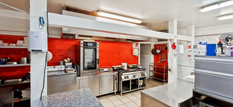 Fonds de commerce - Magasins - 170 m²