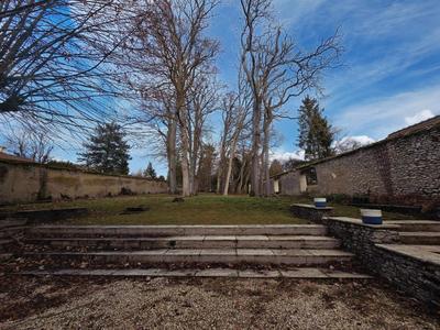 Maison - 198 m² - 7 pièces