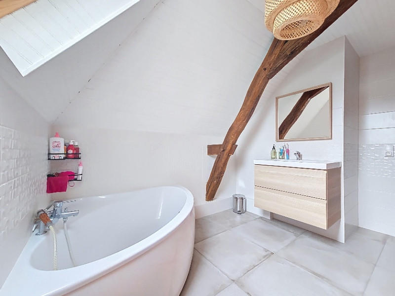 Maison - 210 m² - 8 pièces