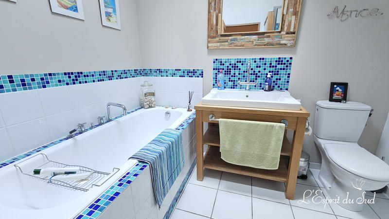 Maison - 298 m² - 10 pièces