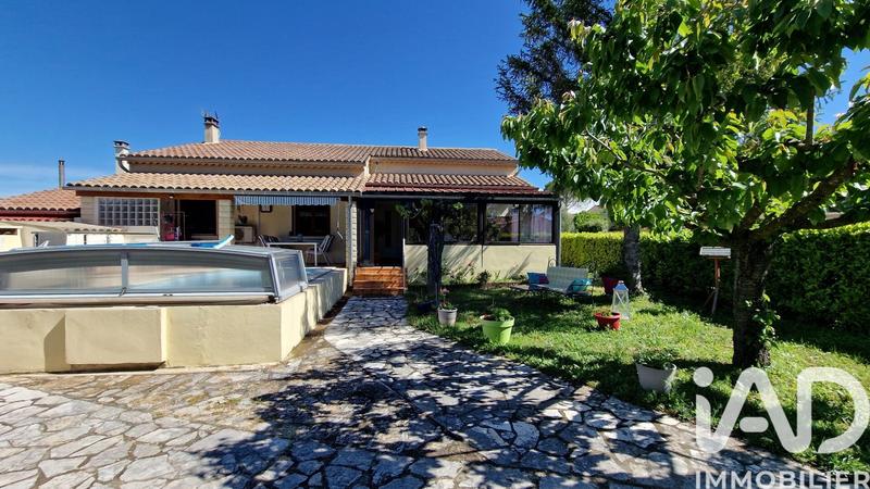 Maison - 181 m² - 5 pièces