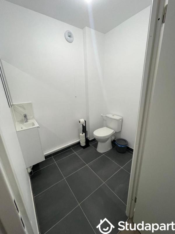 Chambre - 11 m² - 1 pièce