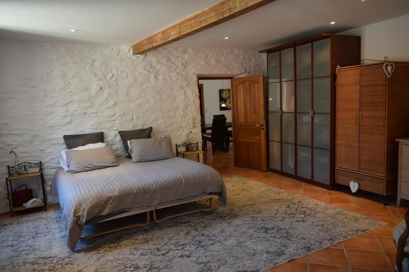 Maison de village - 250 m² - 10 pièces