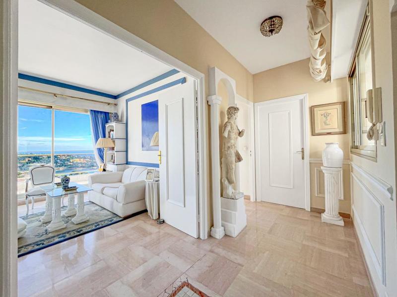 Villa - 272 m² - 6 pièces