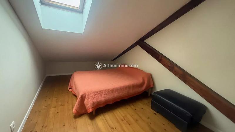Appartement - 81 m² - 5 pièces