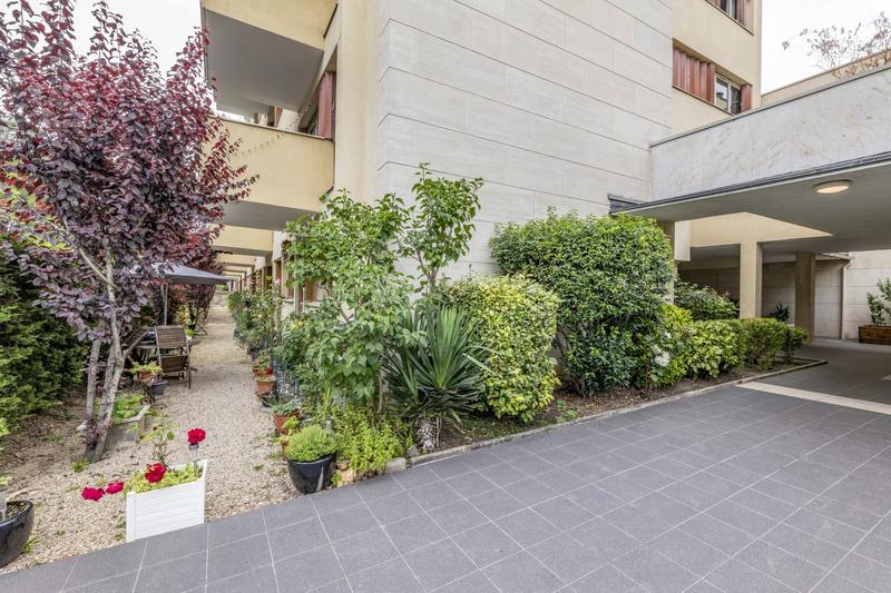 Appartement - 75 m² - 4 pièces