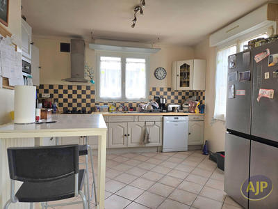 Maison - 136 m² - 7 pièces