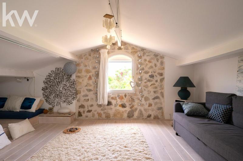 Maison - 185 m² - 7 pièces