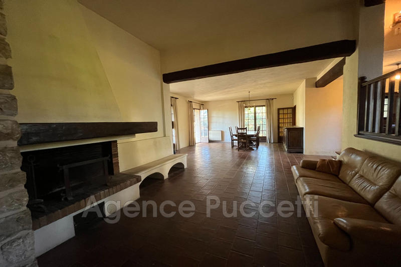 Maison - 138 m² - 6 pièces