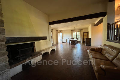 Maison - 138 m² - 6 pièces