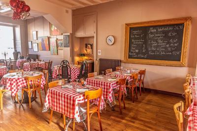 Maison ancienne - 369 m² - 12 pièces