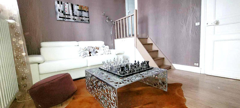 Maison - 140 m² - 6 pièces