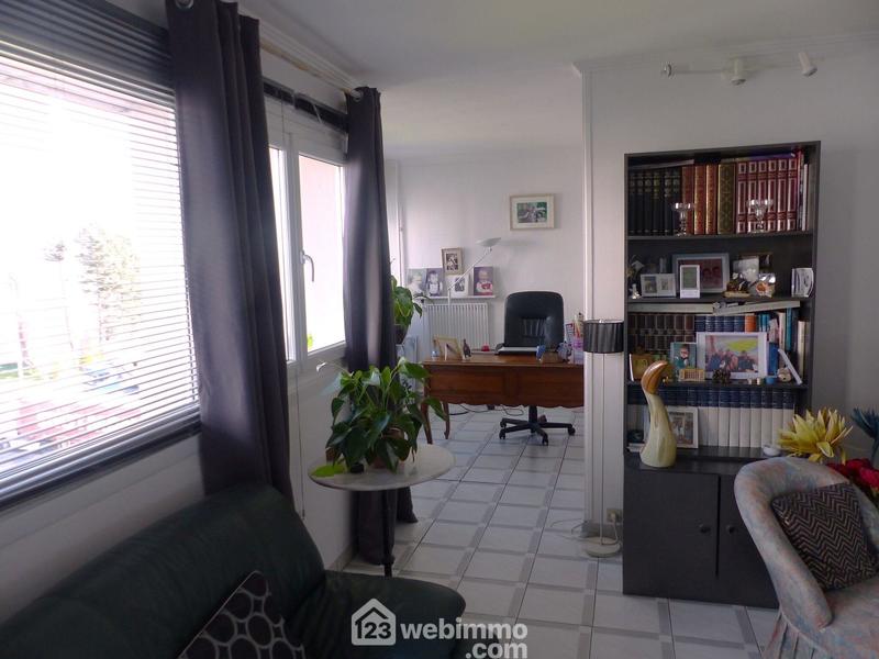 Appartement - 99 m² - 5 pièces