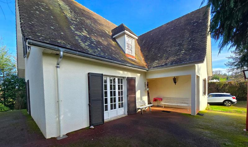 Maison - 166 m² - 6 pièces