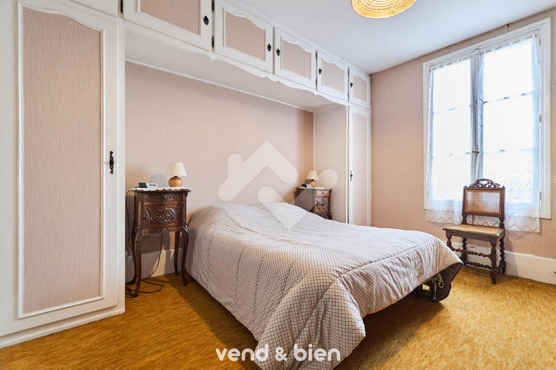 Maison - 150 m² - 10 pièces