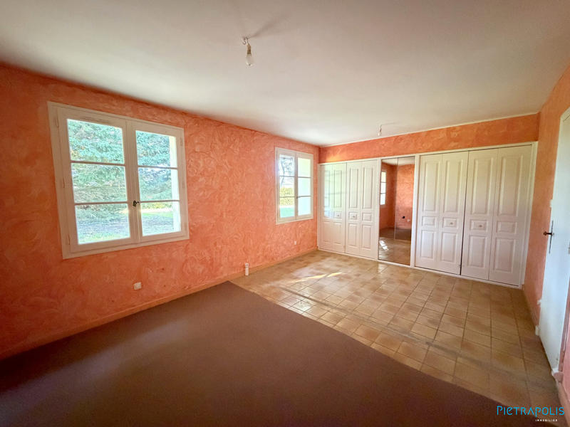 Maison traditionnelle - 192 m² - 7 pièces