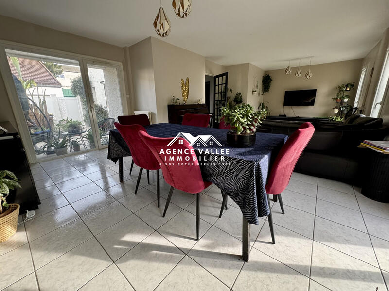 Maison - 114 m² - 6 pièces