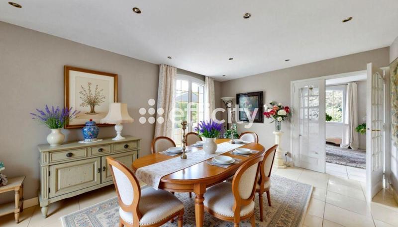 Maison - 155 m² - 6 pièces