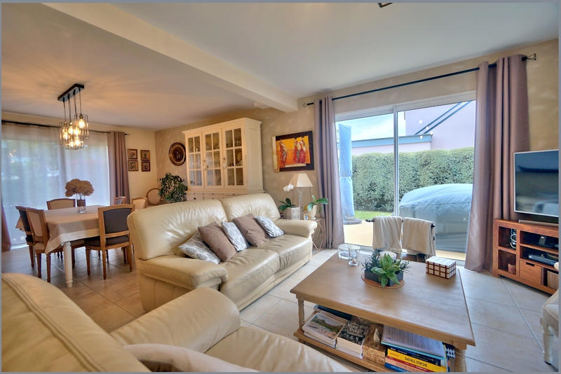 Maison - 174 m² - 6 pièces