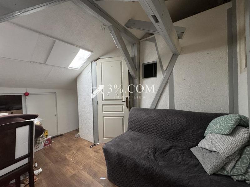 Maison - 223 m² - 7 pièces