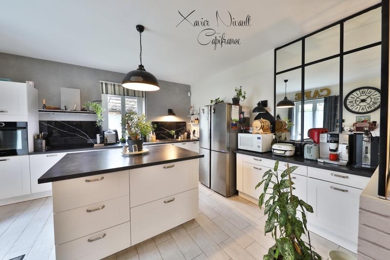 Maison - 195 m² - 6 pièces