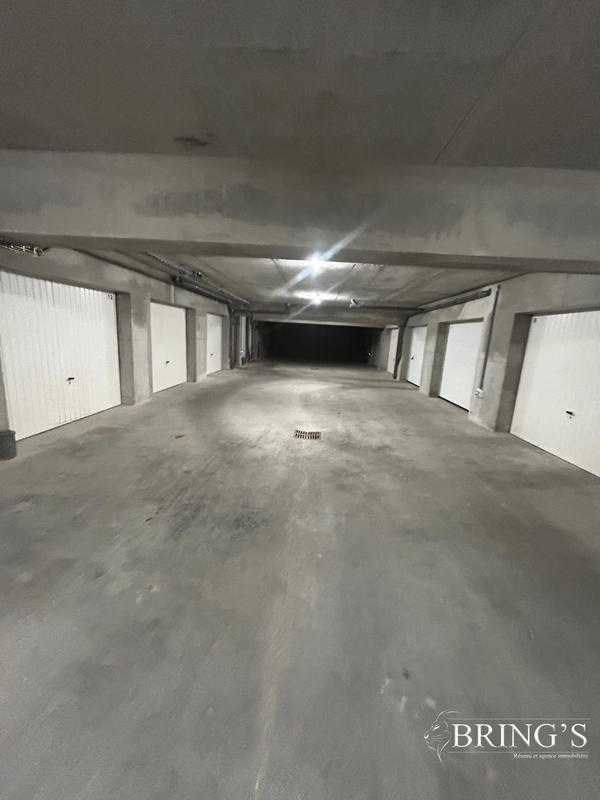 Parking / Garage - 21 m²