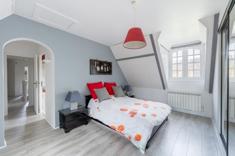 Maison - 168 m² - 7 pièces