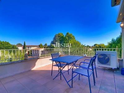 Appartement - 81 m² - 3 pièces