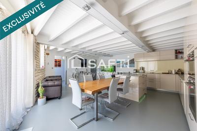 Maison - 228 m² - 6 pièces