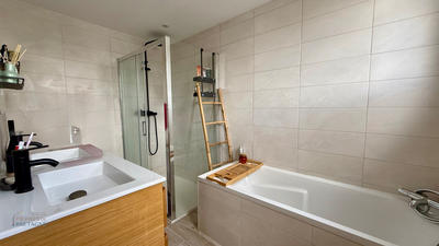 Maison - 159 m² - 6 pièces