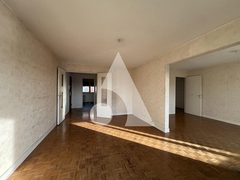 Appartement - 106 m² - 5 pièces