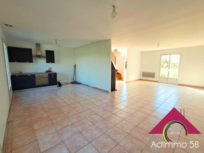 Maison - 171 m² - 9 pièces