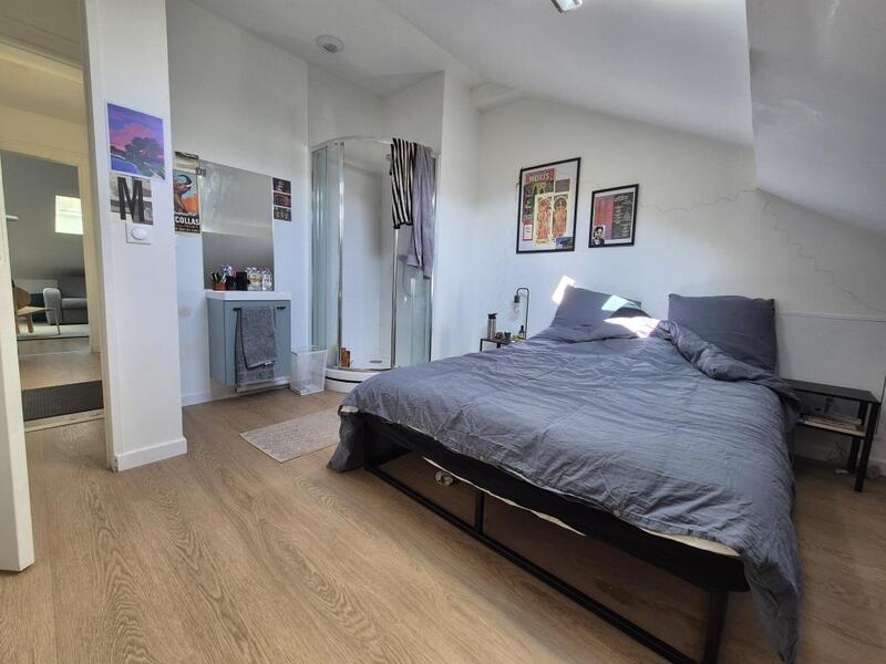 Chambre - 75 m² - 1 pièce