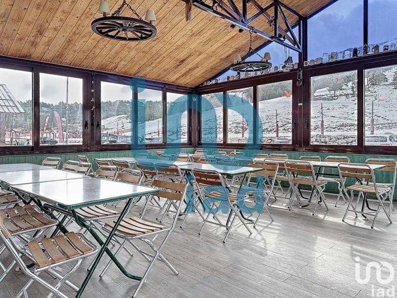 Local commercial - 245 m²