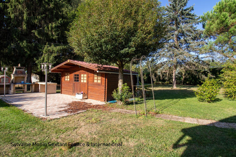 Maison - 400 m² - 14 pièces