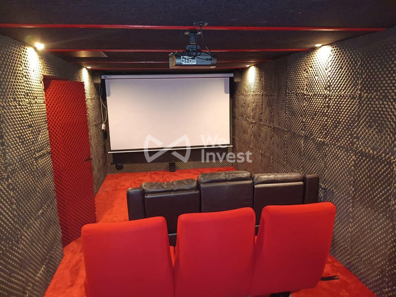 Villa - 235 m² - 10 pièces