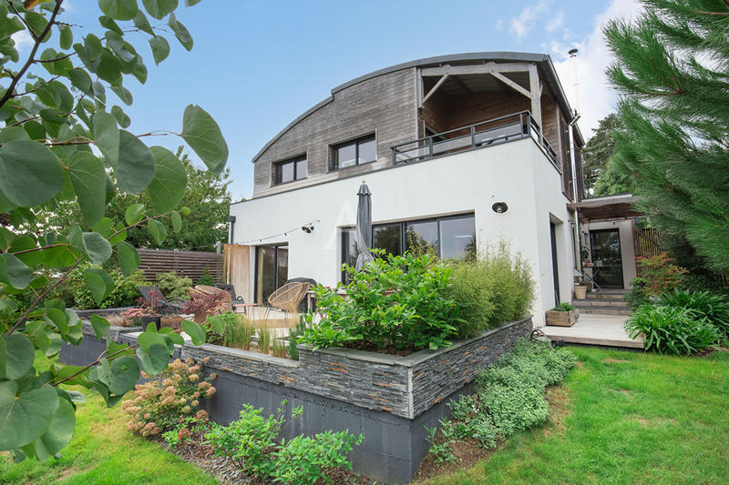 Maison - 146 m² - 5 pièces