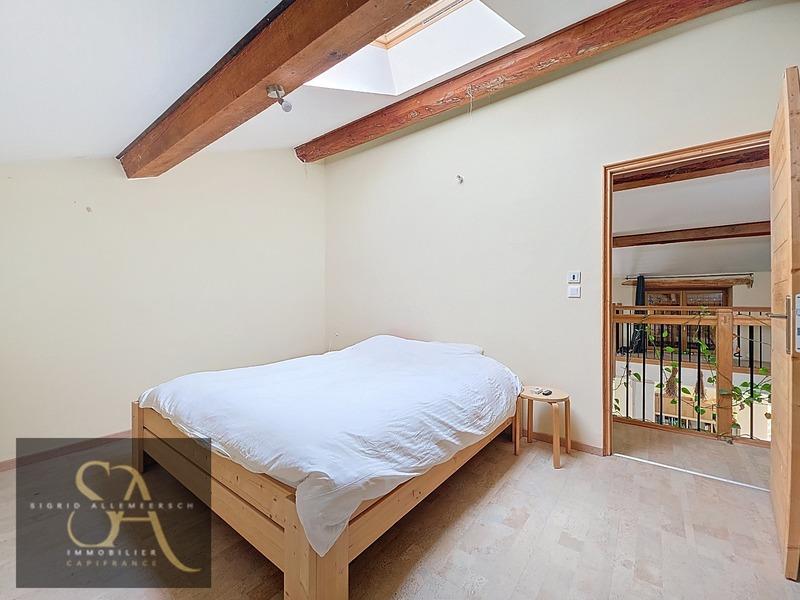 Propriété - 339 m² - 12 pièces