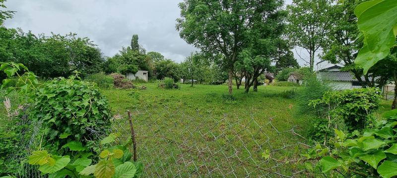 Terrain constructible - 1 287 m²