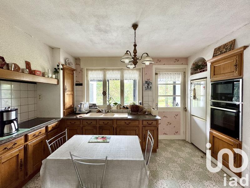 Maison - 179 m² - 8 pièces