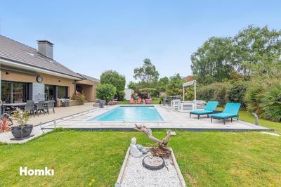 Propriété - 237 m² - 5 pièces