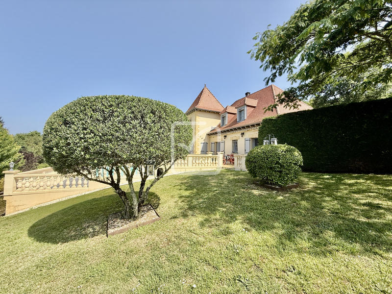Maison - 150 m² - 7 pièces