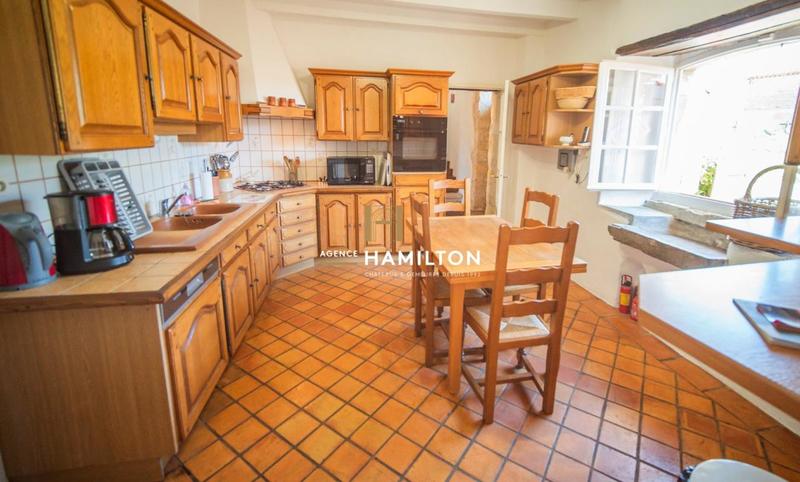 Maison de maîtres - 506 m² - 19 pièces