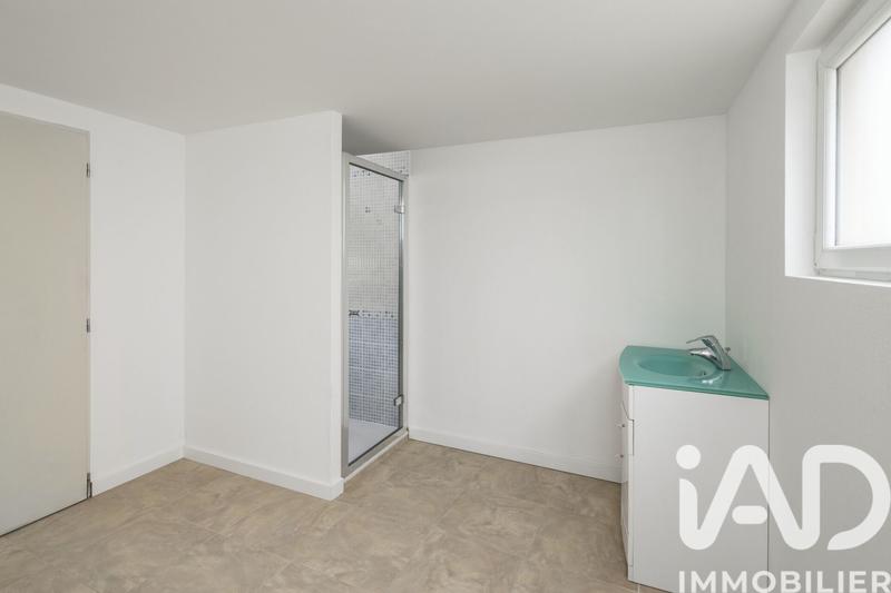 Maison - 200 m² - 7 pièces