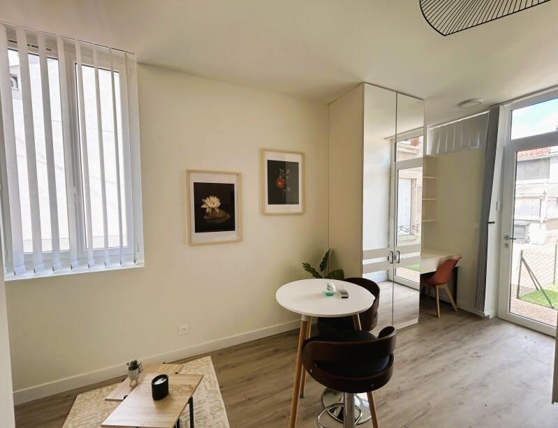 Studio - 17 m² - 1 pièce