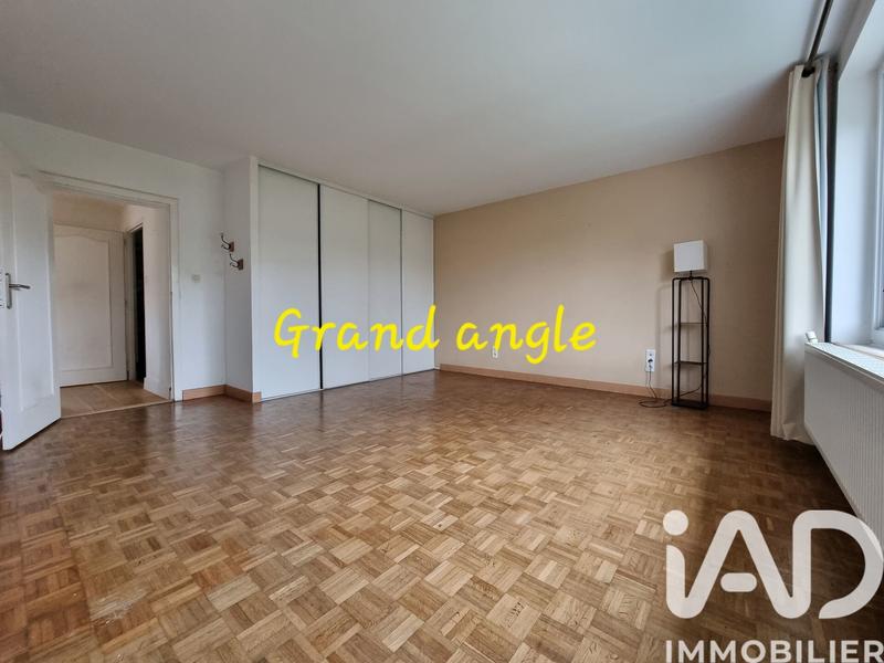 Maison - 240 m² - 8 pièces